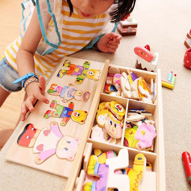 صورة Montessori Light Bear أحجية خشبية للأطفال ، تغيير الملابس ، لعبة خلع الملابس ، ألعاب الأطفال ، هدية التعليم المبكر