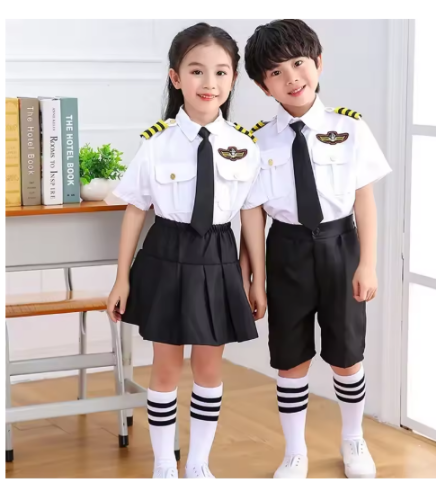 صورة أزياء تنكرية لعام 2025، أزياء تنكرية للأطفال، الزي الرسمي للطيران، مهنة من الطبقة